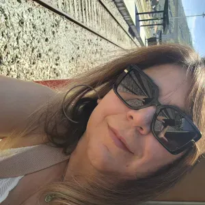 Limpezas e cuidados à criança.