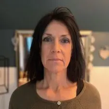 Aide aux aînés démarches administratives et promenades