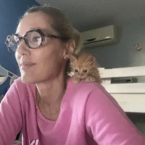 Manuelle Pet-sitter à Paris week-end min 2 nuits