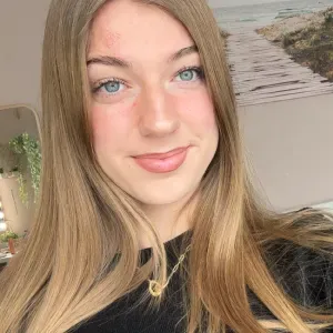 Une baby sitter super fun et à l'écoute sur Grenoble !!😜😜