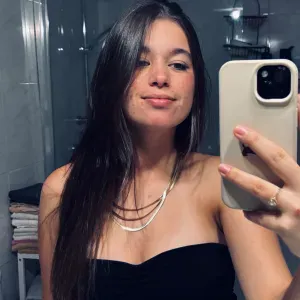 Babysitter responsável, carinhosa e criativa