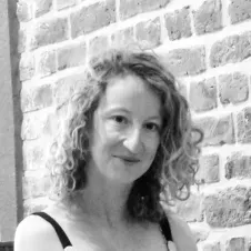 Baby-sitter creatrice de sourires