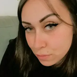 Ragazza addetta pulizie Brescia 