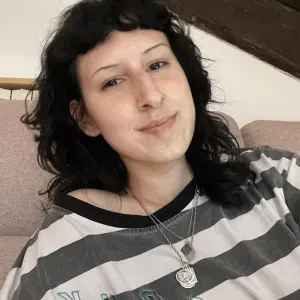 English speaking babysitter/housekeeper in Milano