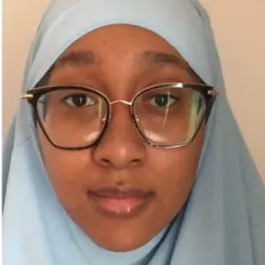 Baby-sitter douce et bienveillante 