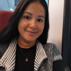 Sou uma pessoa responsável, dedicada e gentil.