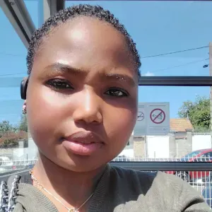 Femme sérieuse propose ménage et repassage à domicile