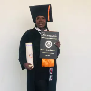 Empregada de limpeza responsável! 