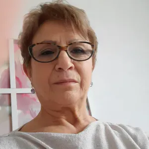 cherche quelques heures de ménage