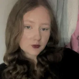 Baby-sitter bienveillante et motivée en reconversion à Metz!