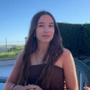 Bonjour ! Baby sitter de 17 ans 