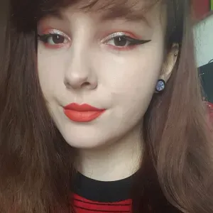 Amoureuse des animaux et là pour vous aider