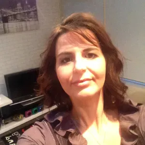 Baby-sitter sérieuse à domicile 