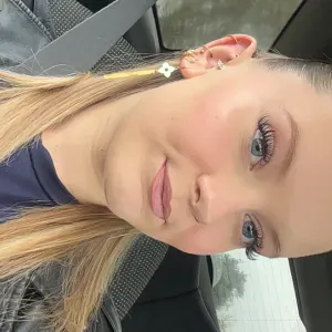 Baby-sitter sérieuse et expérimentée 