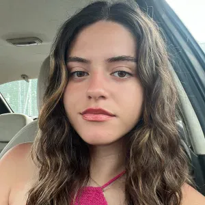 Babysitter com experiência em Aveiro 