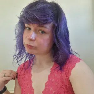 English speaker seeking petsitting position