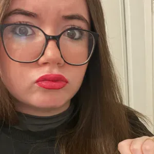 Baby-sitter expérimenté surtout avec les enfants de ma ville