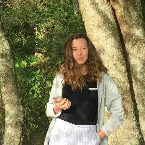 La fille qui murmurait aux oreilles des chats 