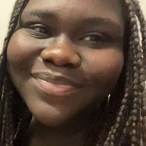 Baby-sitter sérieuse et attentionnée 