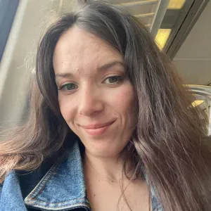 Baby-sitter expérimentée aux 2 alpes