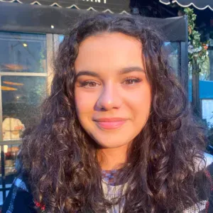 Baby-sitter à Paris jusqu'à 20h par semaine