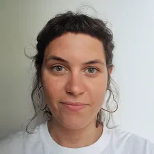 Baby-sitter attentionnée et créative