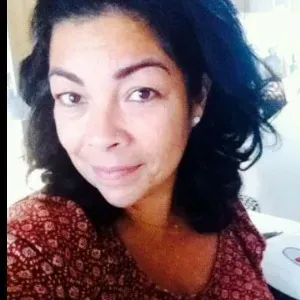 Baby sitter/ Empregada doméstica