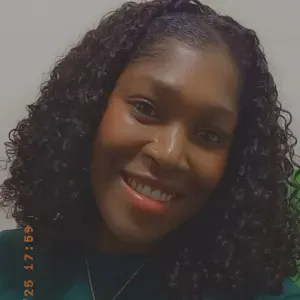 Governanta responsável em serviço doméstico 