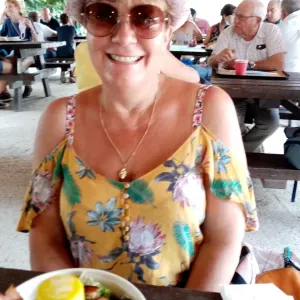 je recherche une personne pour la garde de la maison