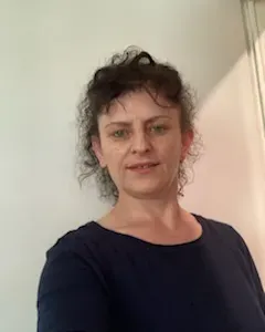 Auxiliaire de vie/ Dame de compagnie/ Garde malade