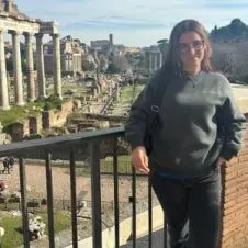 Canguro o niñera en Granada con experiencia