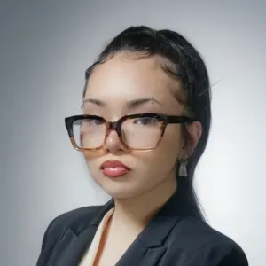 Baby-sitter, sérieuse et disponible