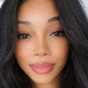  Baby-sitter disponible : sérieuse, douce et responsable
