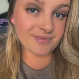 Baby Sitter avec fille de 3 ans près de Houdain