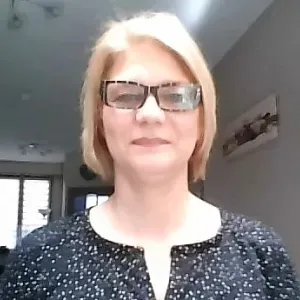 Garde d'enfants  / baby-sitter / Nounou à domicile.