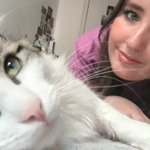 Je m'appelle Manon et je serai ravie de garder vos animaux !
