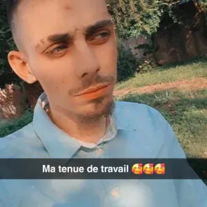 11 place des Halles à cozse 17120