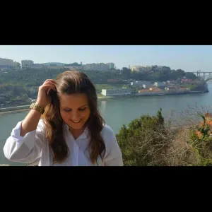 Babysitter/Nanny (Educadora de Infância com experiência) 