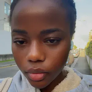 Caring and reliable child /adult carer in Porto