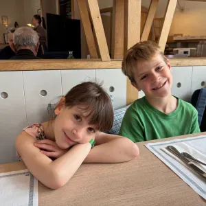 Cherche 6h/sem ménage et repassage Paris 12ème (appart 90m2)