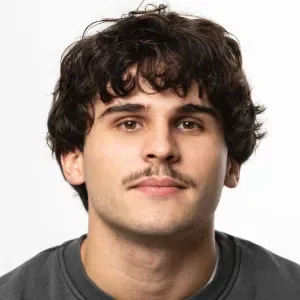 Baby-sitter sérieux et dynamique disponible dans les Alpes