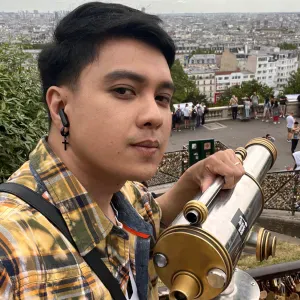 Dog Lover looking for pet sitting job