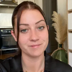 Aide ménagère six fours. 