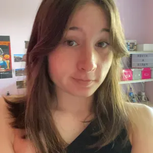 Baby-sitter disponible à Poitiers 