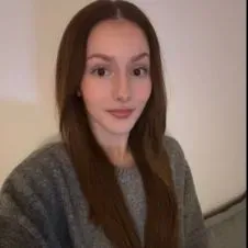 Baby-sitter expérimentée à Paris