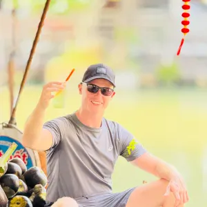 Trusted Dog Walker & Pet SitteR