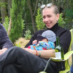 Baby-sitter sur Avignon et aux alentours 
