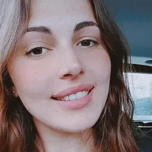 Babysitter com experiência em Psicologia Infantil