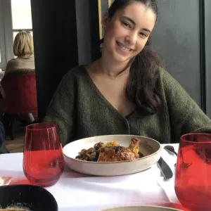 Babysitter expérimentée situé a bordeaux 