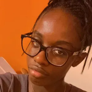 Baby sitter de 17 ans à Paris 